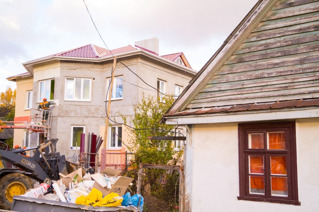 Логопедические игры по дороге в детский сад. Улица родительская. Дети на детской площадке. Пдд картинки для детей. Безопасность детей забота родителей картинки.