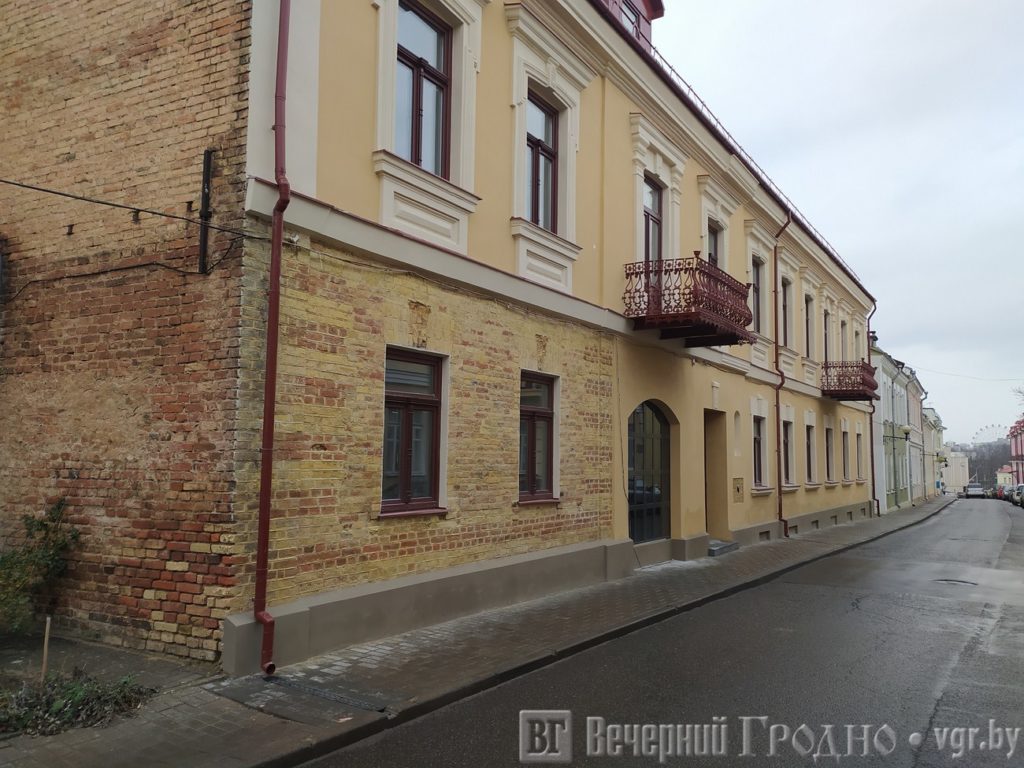 В центре Гродно старую поликлинику переделали под офисное здание —  получилось очень круто! — Вечерний Гродно